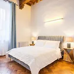 Condotta 16 Apartments